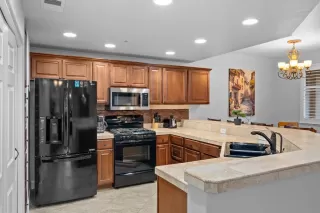 Photo #6: 224058291 Listing 