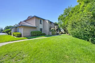 Photo #2: 224058805 Listing 