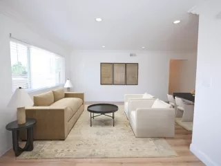 Photo #1: 224058914 Listing