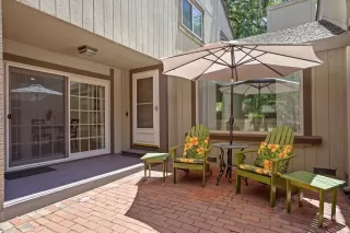 Photo #2: 224059286 Listing