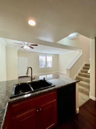 Photo #6: 224059309 Listing 