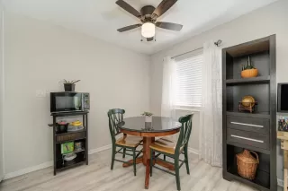 Photo #4: 224059711 Listing