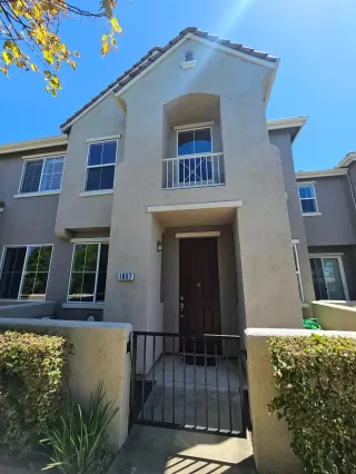 Photo #1: 224060271 Listing