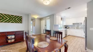 Photo #3: 224060277 Listing