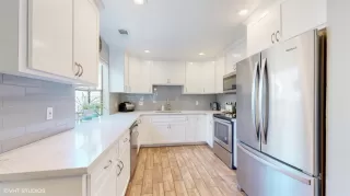 Photo #5: 224060277 Listing