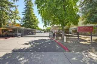 Photo #1: 224060663 Listing