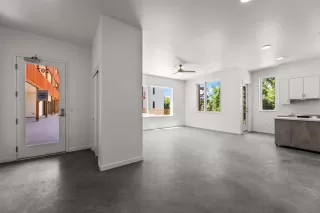 Photo #6: 224060787 Listing