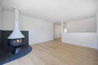 Photo #4: 224060816 Listing