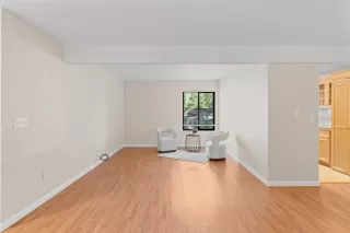 Photo #3: 224060916 Listing