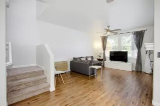 Photo #6: 224061376 Listing