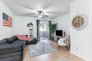 Photo #3: 224061815 Listing 