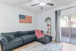 Photo #5: 224061815 Listing 