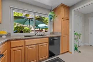 Photo #6: 224061822 Listing