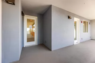 Photo #3: 224061827 Listing