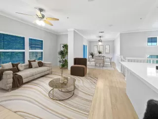 Photo #1: 224062163 Listing