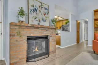 Photo #5: 224063300 Listing