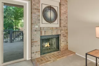 Photo #2: 224063372 Listing 