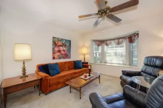 Photo #2: 224063524 Listing