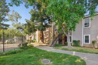 Photo #2: 224063856 Listing 