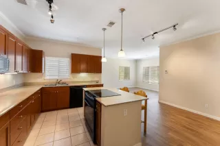 Photo #6: 224063915 Listing 