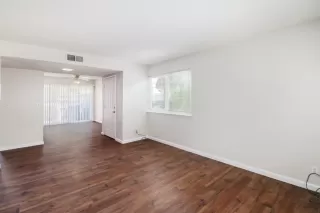 Photo #3: 224064200 Listing