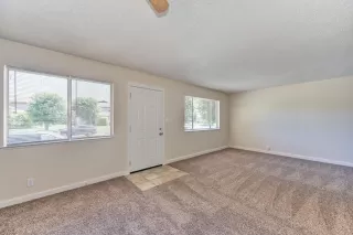 Photo #3: 224064692 Listing