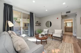 Photo #2: 224065110 Listing