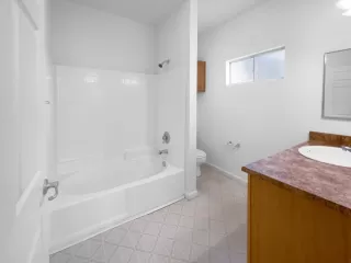 Photo #3: 224065491 Listing