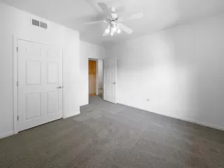 Photo #5: 224065491 Listing