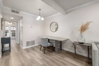 Photo #5: 224065911 Listing 