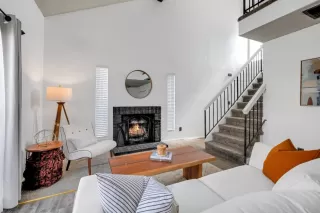 Photo #2: 224066305 Listing