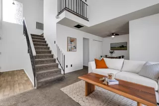 Photo #5: 224066305 Listing