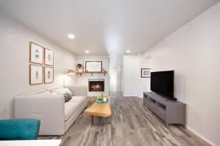 Photo #2: 224067823 Listing 