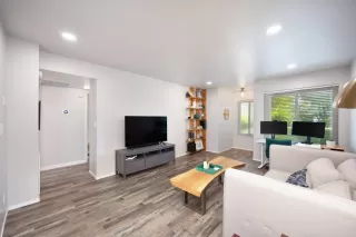 Photo #3: 224067823 Listing 