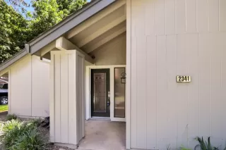 Photo #2: 224068393 Listing 