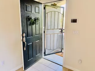 Photo #4: 224068566 Listing