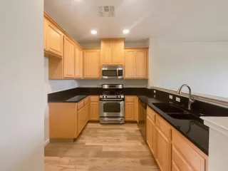 Photo #1: 224068620 Listing 