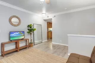 Photo #4: 224068621 Listing 