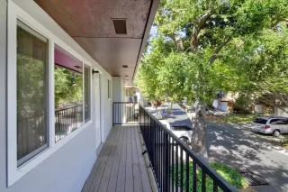 Photo #3: 224068622 Listing 