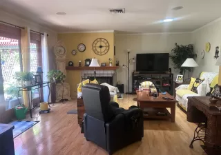 Photo #4: 224068768 Listing