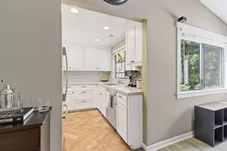 Photo #6: 224069459 Listing 