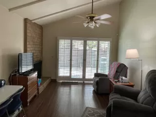 Photo #1: 224069966 Listing 