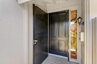 Photo #4: 224069981 Listing