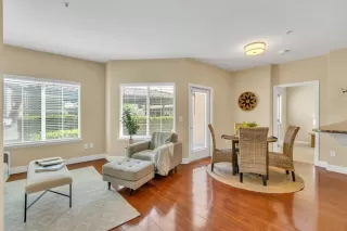 Photo #4: 224070177 Listing