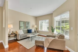 Photo #5: 224070177 Listing