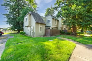 Photo #5: 224070883 Listing