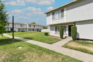 Photo #1: 224071152 Listing