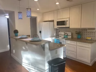 Photo #5: 224071224 Listing