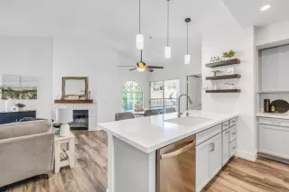 Photo #5: 224071320 Listing