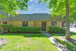 Photo #5: 224071443 Listing